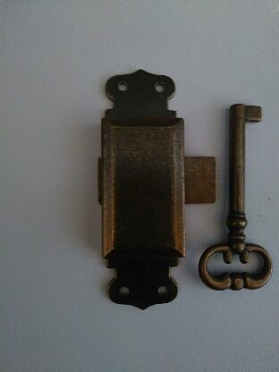 CERRADURA CON LLAVE REF:CER5003