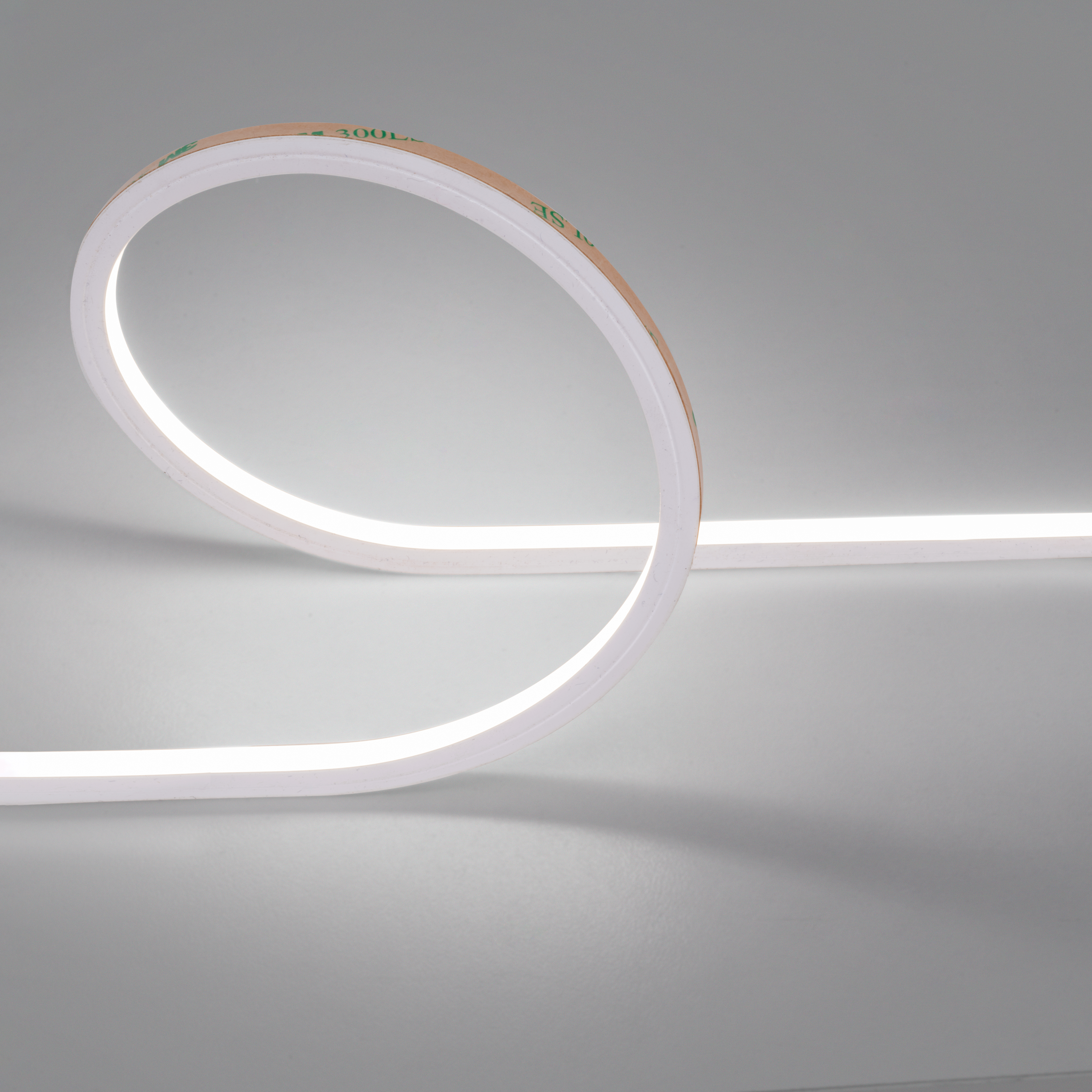 TIRA LED NEONLYNX H 6X6 LUZ BLANCA CALIDA 5MTS